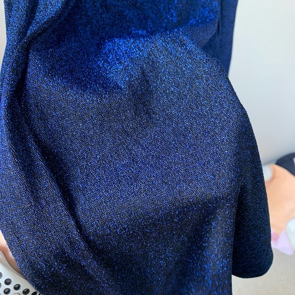 Beautiful blue sparkly dress - Picture 4 of 4